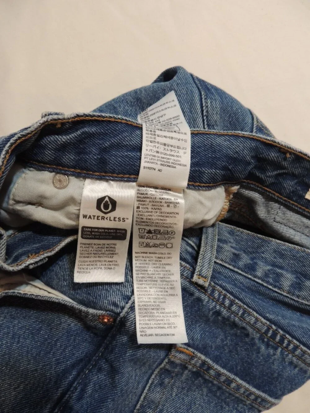 Levi 501 Jeans Button Fly 2004 Women 27x30 Pockets Large E Denim Blue Jeans